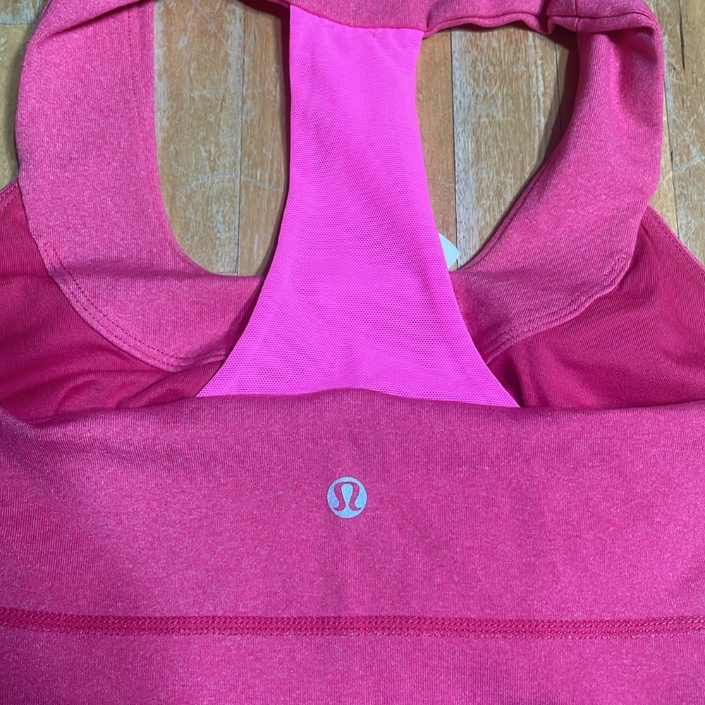 Lululemon racer back workout top - Picture 6 of 6